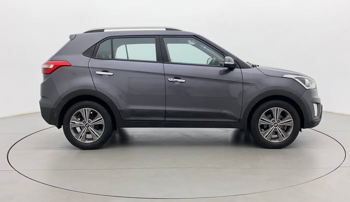 2017 Hyundai Creta SX PLUS AT 1.6 PETROL, Petrol, Automatic, 28,625 km, Right Side View