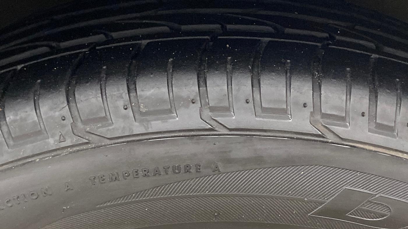 2019 Hyundai Creta SX (O) 1.6 PETROL, Petrol, Manual, 1,09,975 km, Right Front Tyre Tread