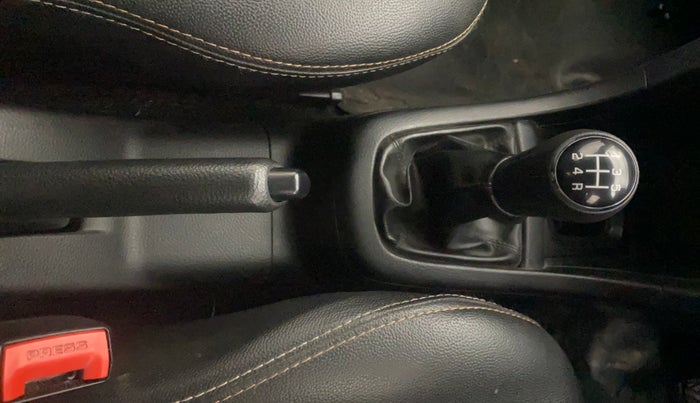 2016 Maruti Swift LDI, Diesel, Manual, 48,083 km, Gear Lever