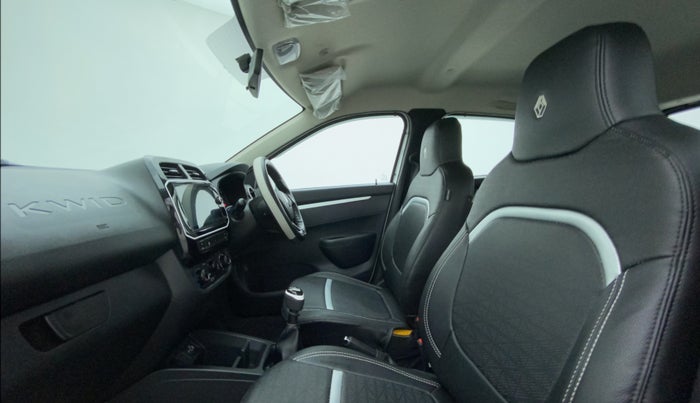 2023 Renault Kwid CLIMBER MT 1.0, Petrol, Manual, 10,401 km, Right Side Front Door Cabin