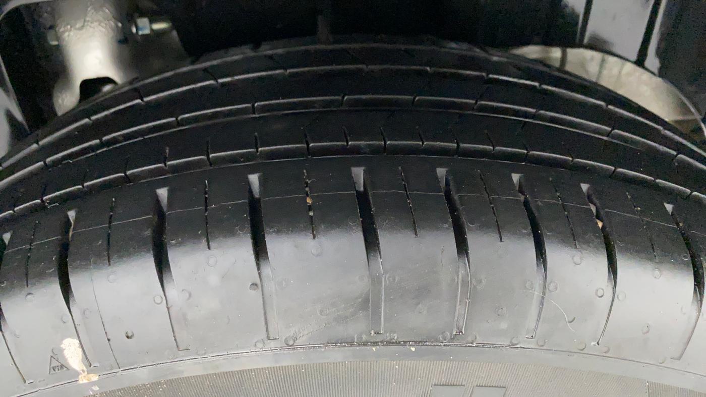 2020 Mahindra XUV300 1.5 W6 MT, Diesel, Manual, 13,222 km, Left Rear Tyre Tread