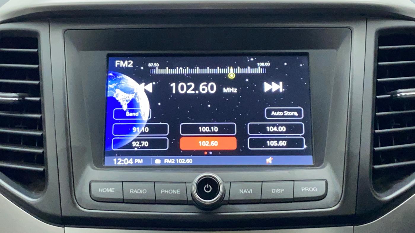 2020 Mahindra XUV300 1.5 W6 MT, Diesel, Manual, 13,222 km, Infotainment System
