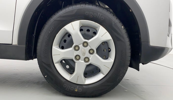 2020 Mahindra XUV300 1.5 W6 MT, Diesel, Manual, 13,222 km, Right Front Wheel