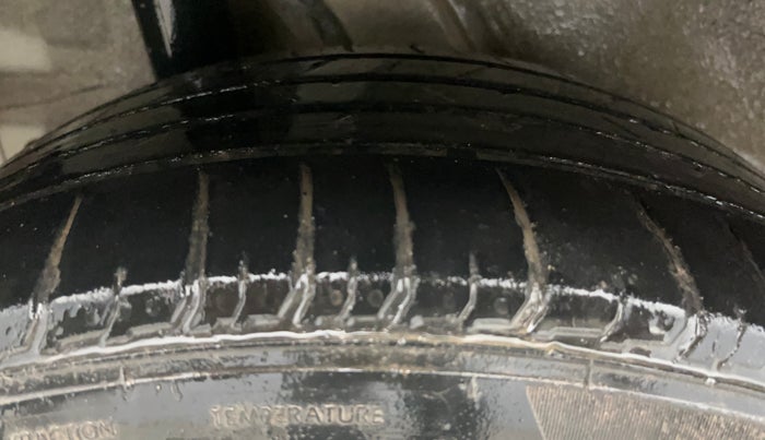 2021 Hyundai VENUE SX 1.0 TURBO, Petrol, Manual, 57,535 km, Right Rear Tyre Tread