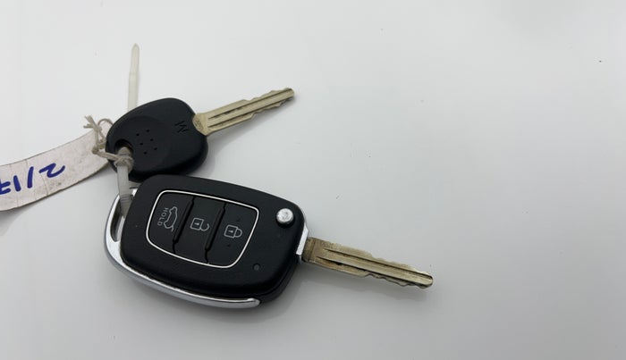 2021 Hyundai VENUE SX 1.0 TURBO, Petrol, Manual, 57,535 km, Key Close Up