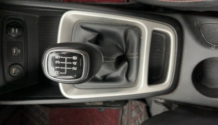 2021 Hyundai VENUE SX 1.0 TURBO, Petrol, Manual, 57,535 km, Gear Lever