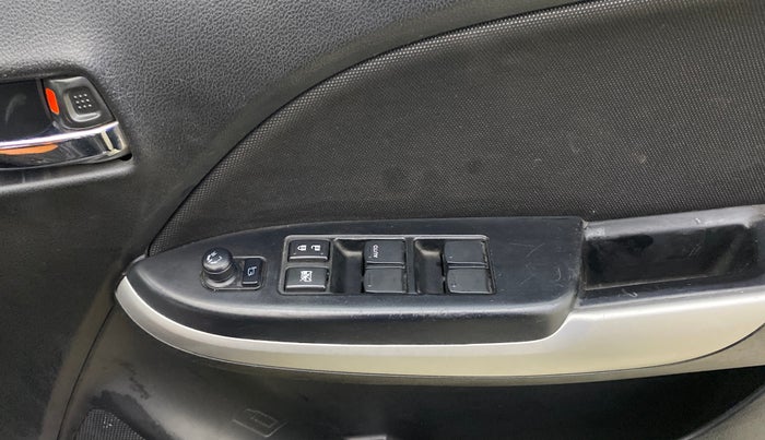 2018 Maruti Baleno DELTA CVT PETROL 1.2, Petrol, Automatic, 34,014 km, Driver Side Door Panels Control