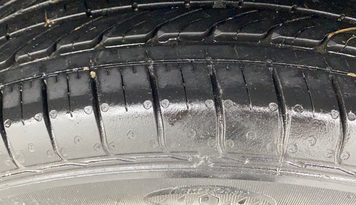 2023 Tata NEXON XM SUNROOF PETROL, Petrol, Manual, 20,850 km, Left Rear Tyre Tread