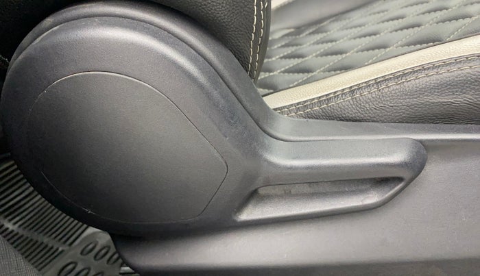 2023 Tata NEXON XM SUNROOF PETROL, Petrol, Manual, 20,850 km, Driver Side Adjustment Panel