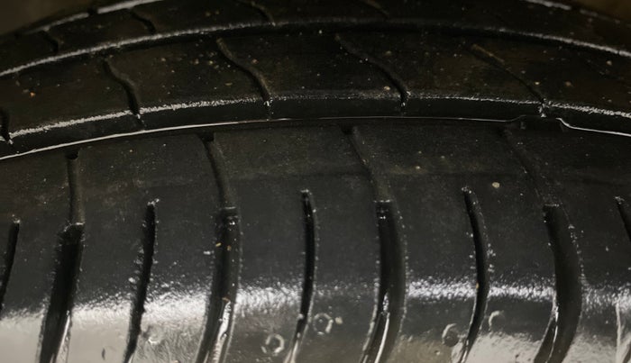 2020 Honda City 1.5L I-VTEC V MT 5TH GEN, Petrol, Manual, 50,208 km, Left Front Tyre Tread