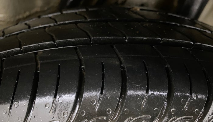 2020 Honda City 1.5L I-VTEC V MT 5TH GEN, Petrol, Manual, 50,208 km, Left Rear Tyre Tread