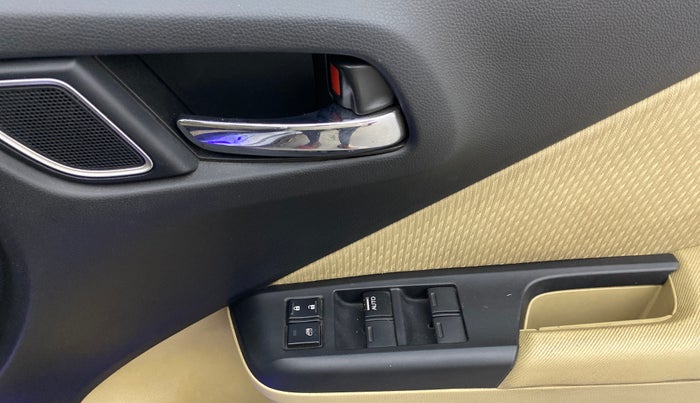 2020 Honda City 1.5L I-VTEC V MT 5TH GEN, Petrol, Manual, 50,208 km, Driver Side Door Panels Control