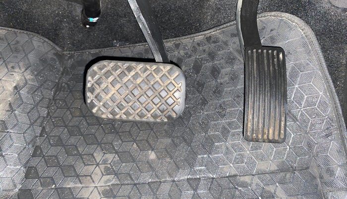 2020 MG HECTOR SMART 1.5 DCT PETROL, Petrol, Automatic, 30,012 km, Pedals