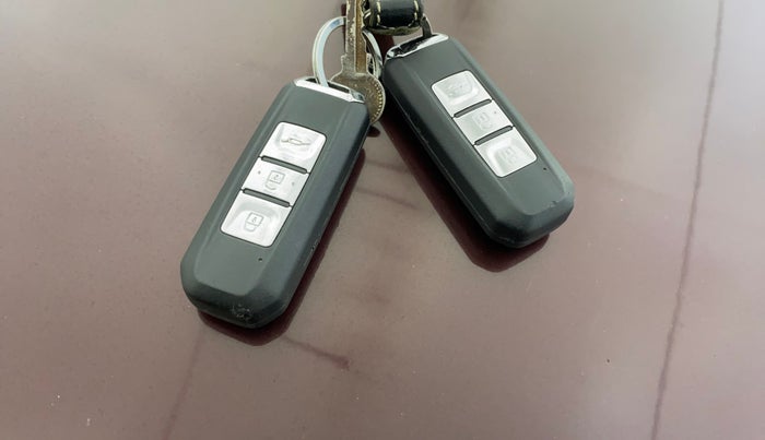 2020 MG HECTOR SMART 1.5 DCT PETROL, Petrol, Automatic, 30,012 km, Key Close Up