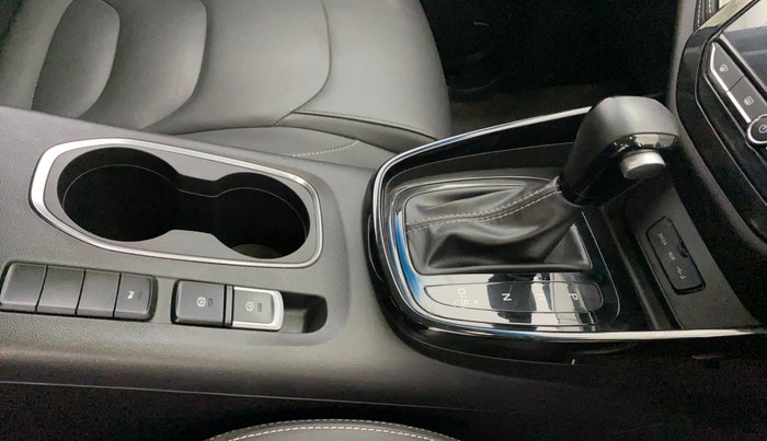 2020 MG HECTOR SMART 1.5 DCT PETROL, Petrol, Automatic, 30,012 km, Gear Lever