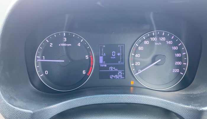 2017 Hyundai Creta SX PLUS 1.6 DIESEL, Diesel, Manual, 1,24,911 km, Odometer Image
