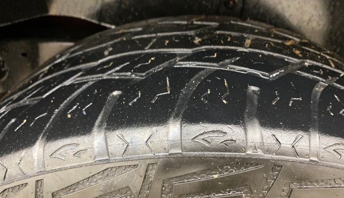 2021 Mahindra Thar LX PETROL HT 4WD AT, Petrol, Automatic, 35,731 km, Left Rear Tyre Tread