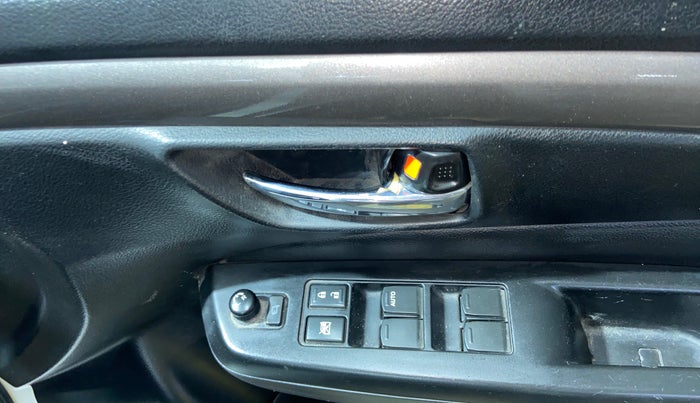 2016 Maruti Ciaz ZDI+ SHVS RS, Diesel, Manual, 60,622 km, Driver Side Door Panels Control