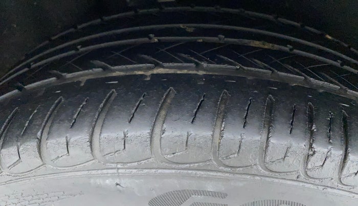 2017 Ford Ecosport TITANIUM 1.5L PETROL, Petrol, Manual, 60,957 km, Right Rear Tyre Tread