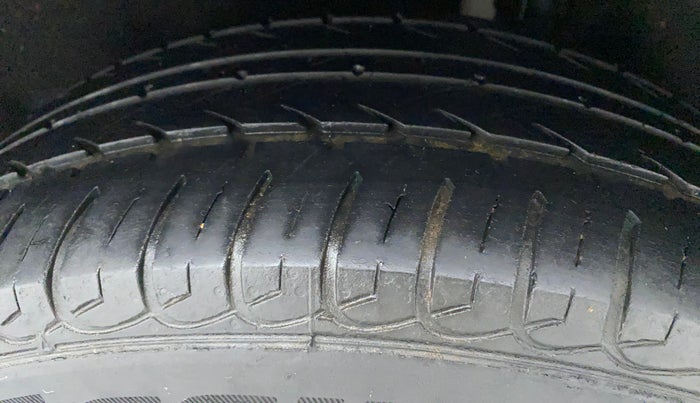 2017 Ford Ecosport TITANIUM 1.5L PETROL, Petrol, Manual, 60,957 km, Left Rear Tyre Tread