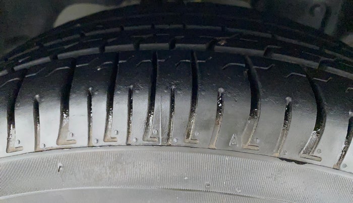 2017 Ford Ecosport TITANIUM 1.5L PETROL, Petrol, Manual, 60,957 km, Right Front Tyre Tread