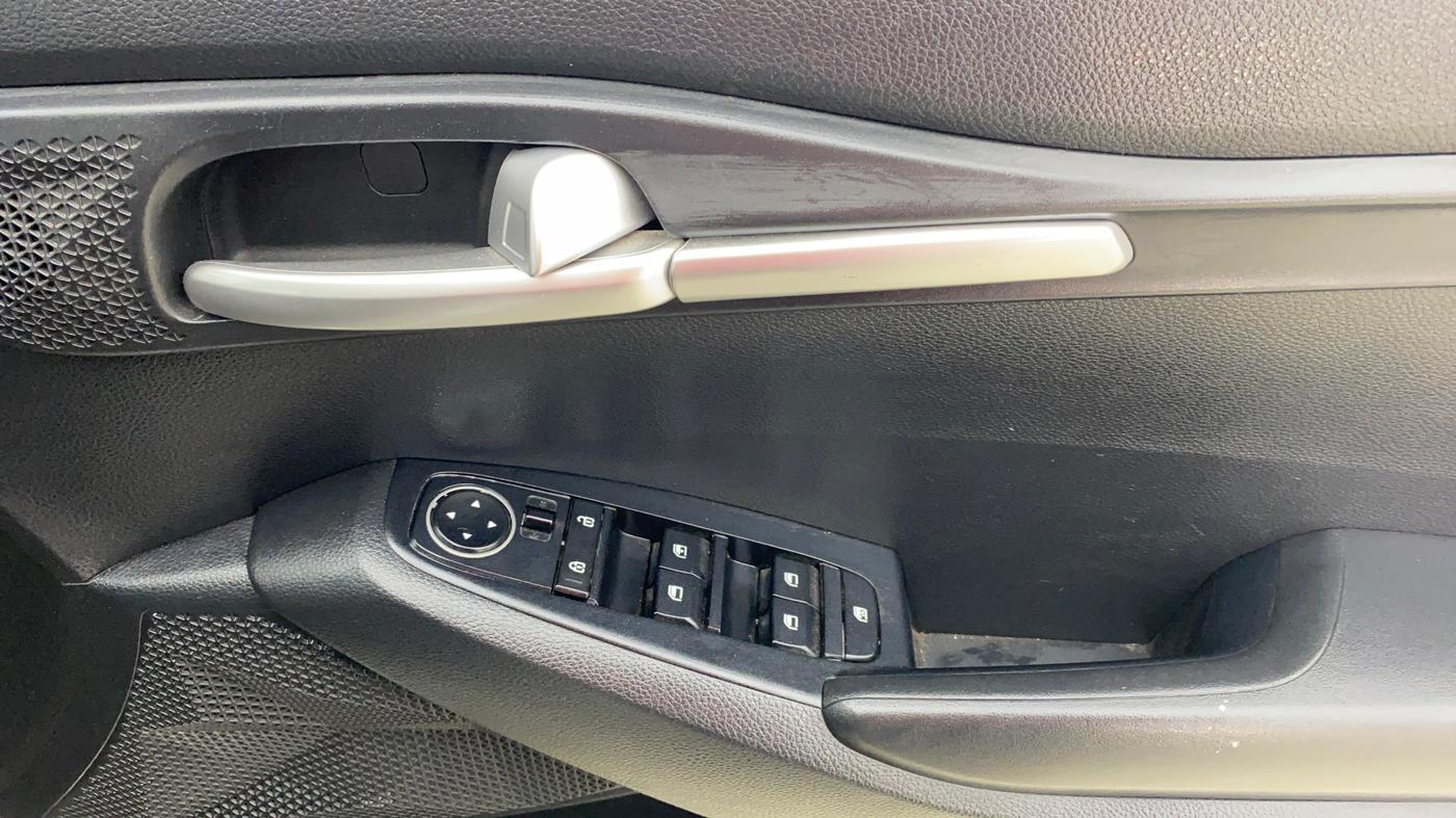 2022 KIA SELTOS HTK 1.5 PETROL, Petrol, Manual, 43,539 km, Driver Side Door Panels Control