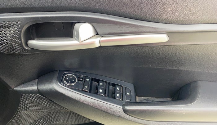 2022 KIA SELTOS HTK 1.5 PETROL, Petrol, Manual, 43,539 km, Driver Side Door Panels Control