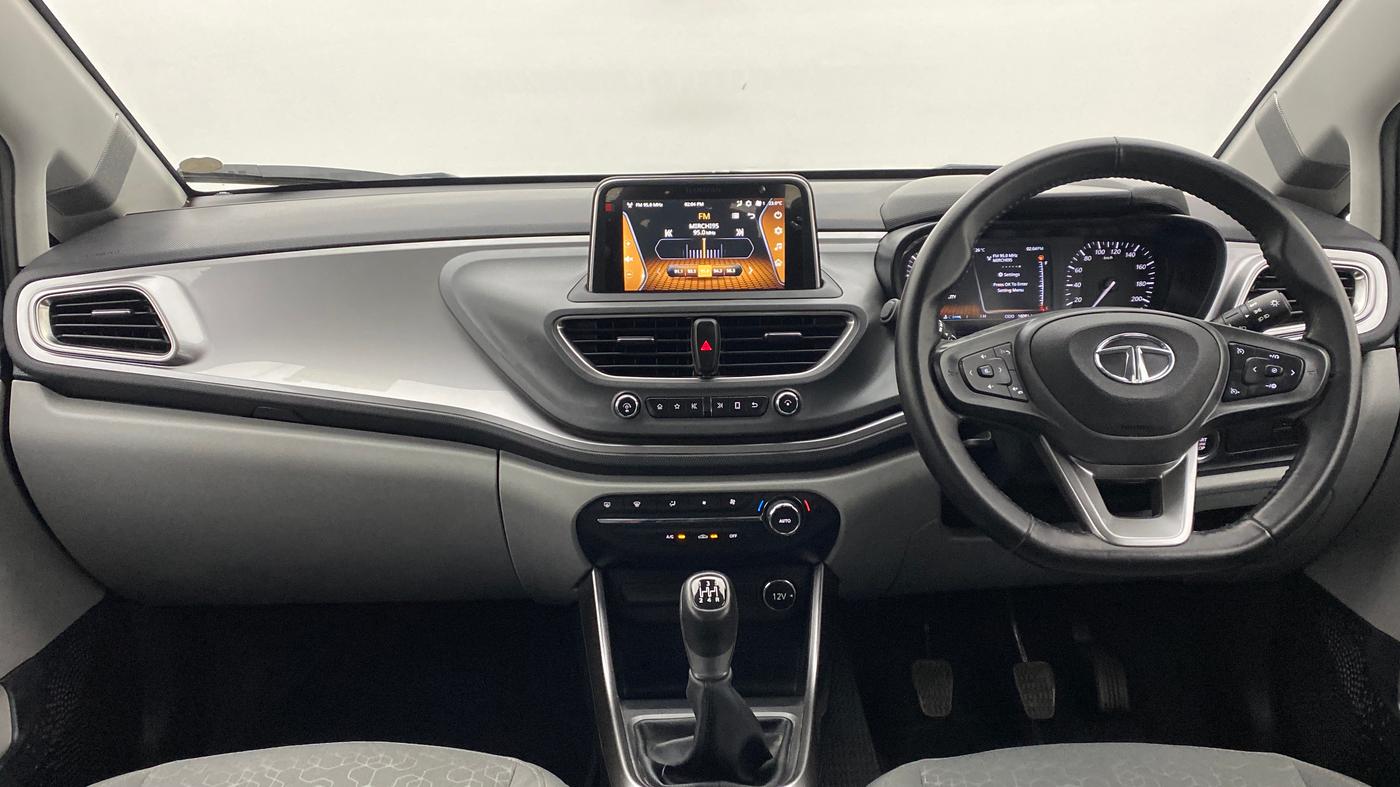 2021 Tata ALTROZ XZ 1.5 RTQ, Diesel, Manual, 16,127 km, Dashboard