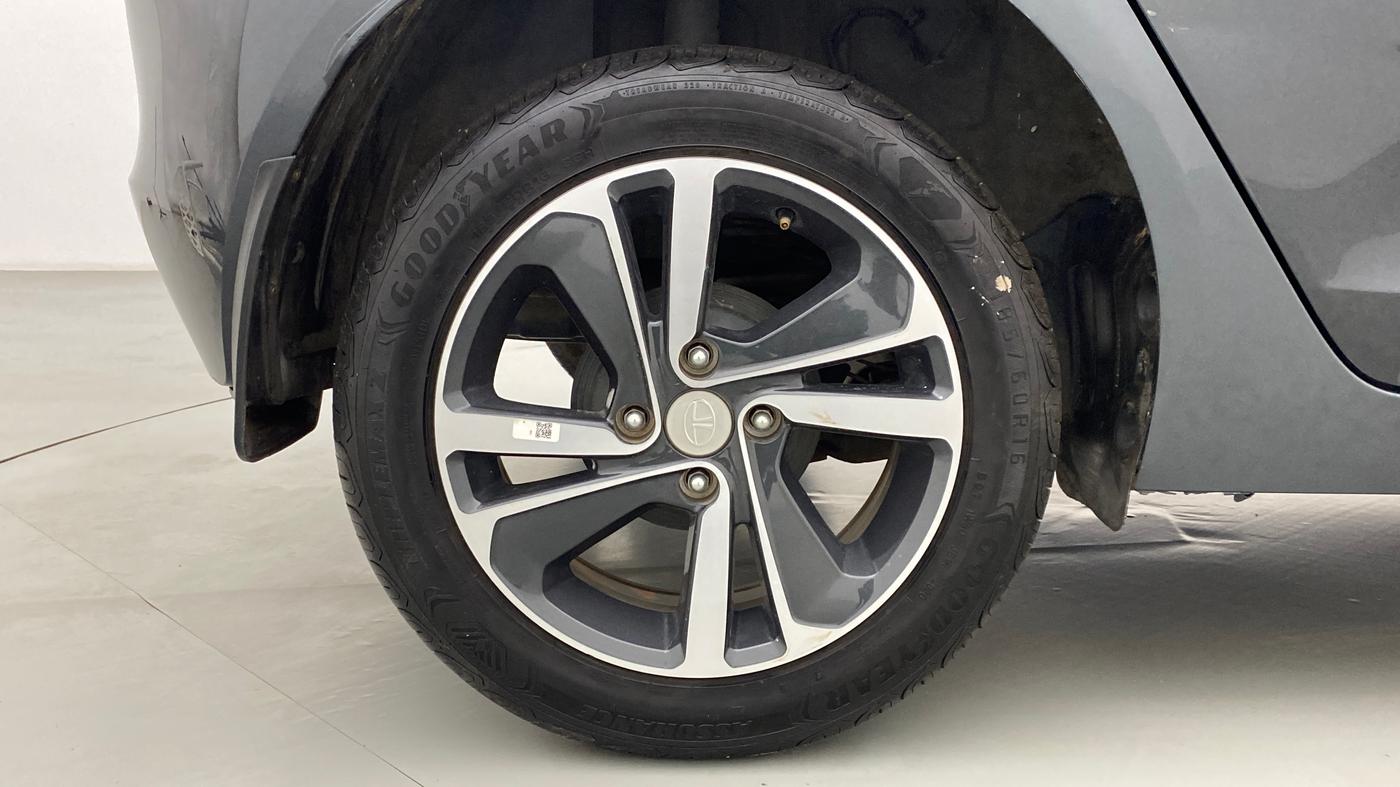 2021 Tata ALTROZ XZ 1.5 RTQ, Diesel, Manual, 16,127 km, Right Rear Wheel