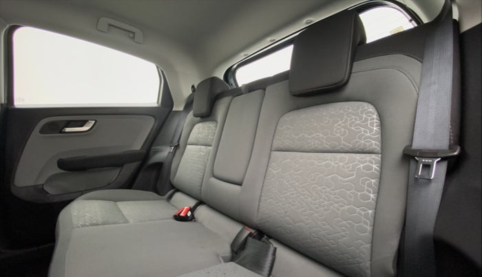 2021 Tata ALTROZ XZ 1.5 RTQ, Diesel, Manual, 16,127 km, Right Side Rear Door Cabin