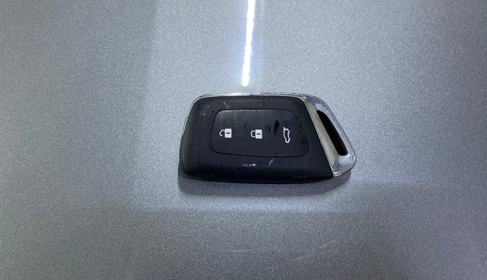 2020 MG HECTOR SHARP 1.5 DCT PETROL, Petrol, Automatic, 37,087 km, Key Close Up