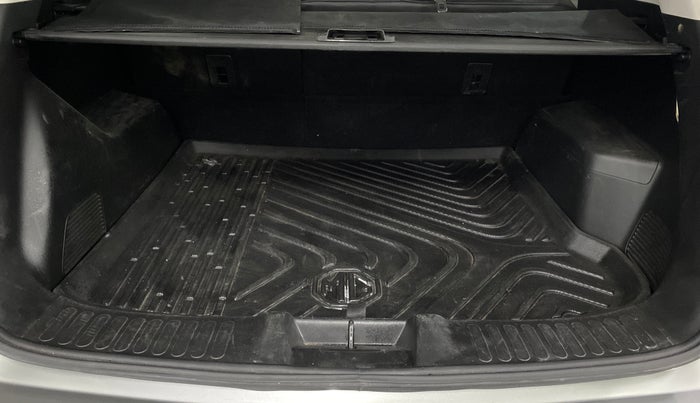 2020 MG HECTOR SHARP 1.5 DCT PETROL, Petrol, Automatic, 37,087 km, Boot Inside