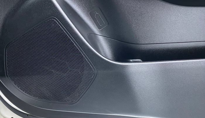 2018 Maruti Swift VXI D, Petrol, Manual, 17,897 km, Speaker
