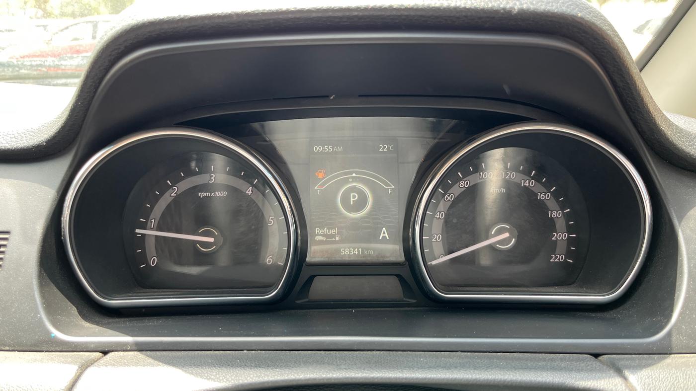 2018 Tata Hexa XMA 4X2 7 STR, Diesel, Automatic, 58,341 km, Odometer Image
