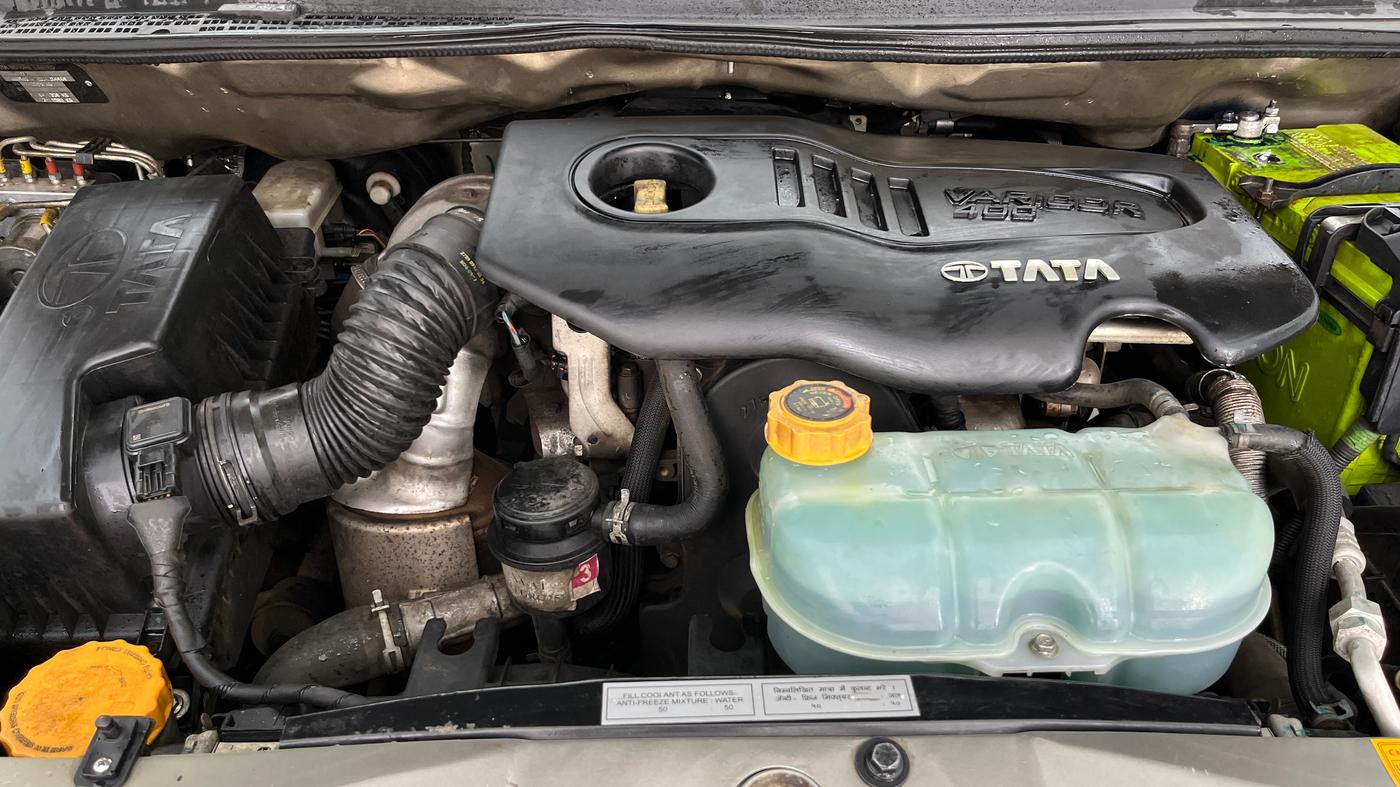 2018 Tata Hexa XMA 4X2 7 STR, Diesel, Automatic, 58,341 km, Engine View