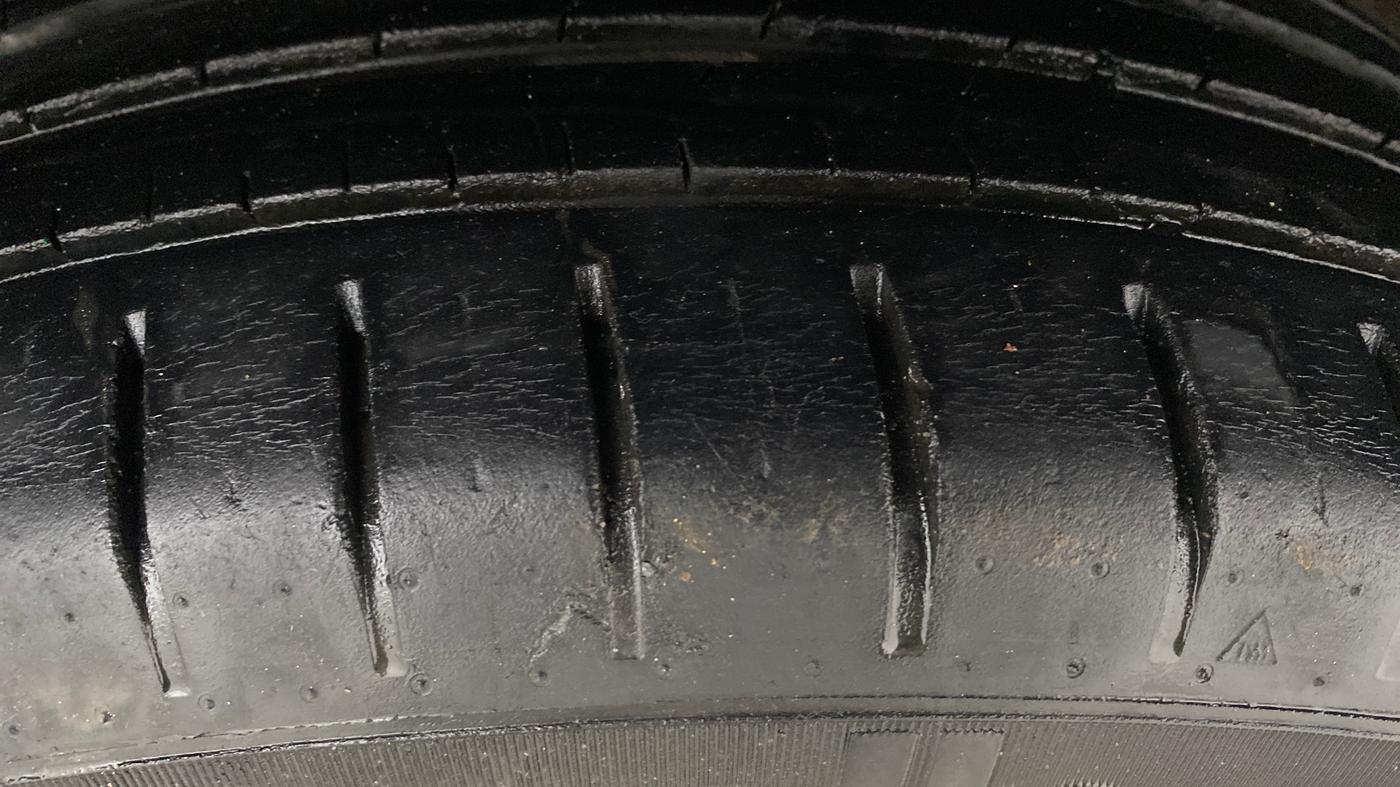 2021 Toyota Glanza G, Petrol, Manual, 27,447 km, Left Rear Tyre Tread