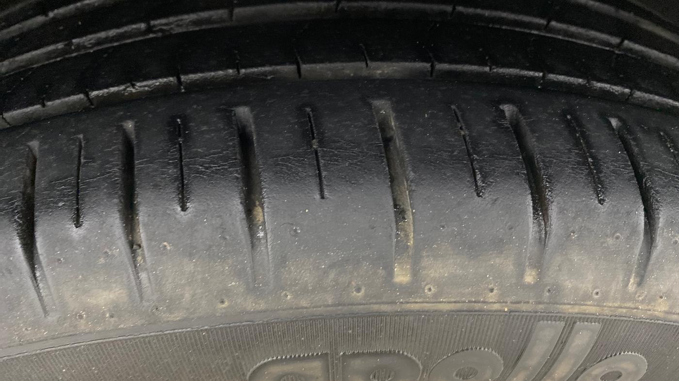 2021 Toyota Glanza G, Petrol, Manual, 27,447 km, Right Rear Tyre Tread