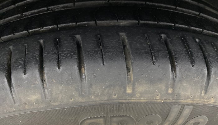 2021 Toyota Glanza G, Petrol, Manual, 27,447 km, Right Rear Tyre Tread