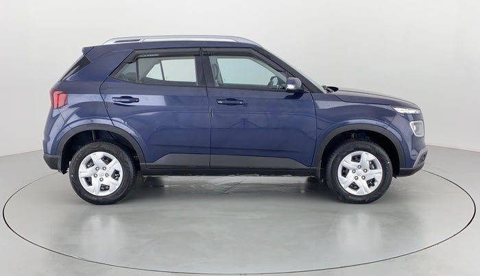 2022 Hyundai VENUE S Plus MT 1.2 Kappa, Petrol, Manual, 9,503 km, Right Side View