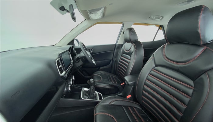 2022 Hyundai VENUE S Plus MT 1.2 Kappa, Petrol, Manual, 9,503 km, Right Side Front Door Cabin