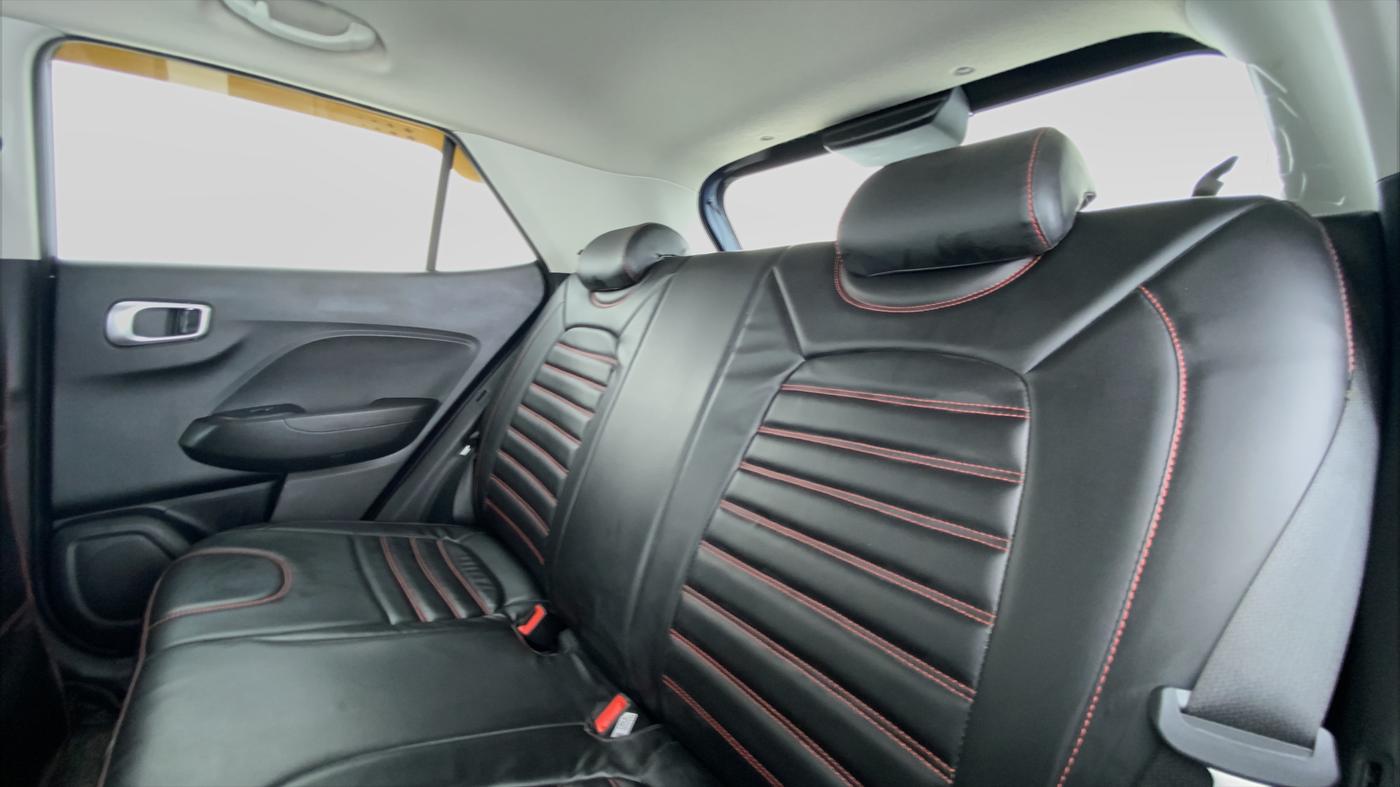 2022 Hyundai VENUE S Plus MT 1.2 Kappa, Petrol, Manual, 9,503 km, Right Side Rear Door Cabin