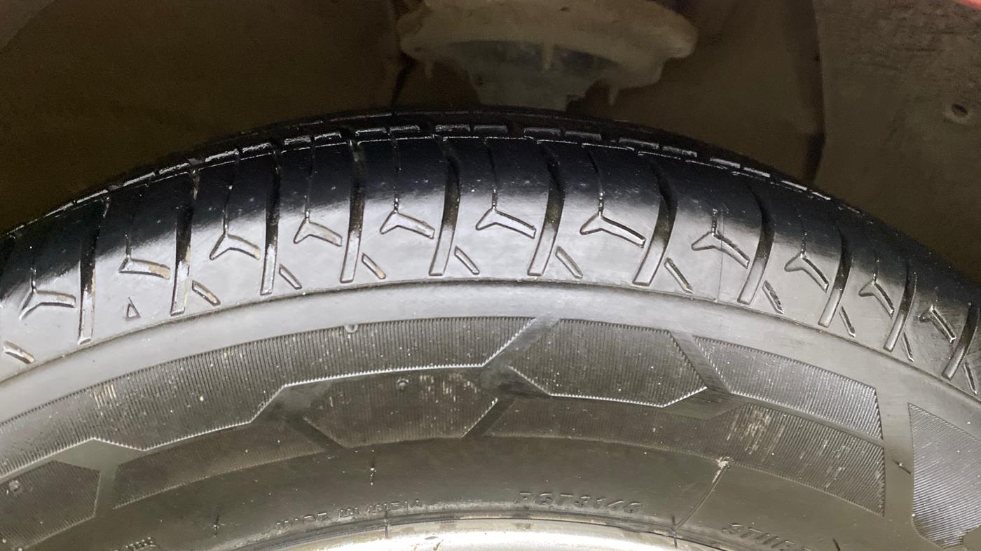 2016 Hyundai Grand i10 ASTA AT 1.2 KAPPA VTVT, Petrol, Automatic, 39,853 km, Right Front Tyre Tread