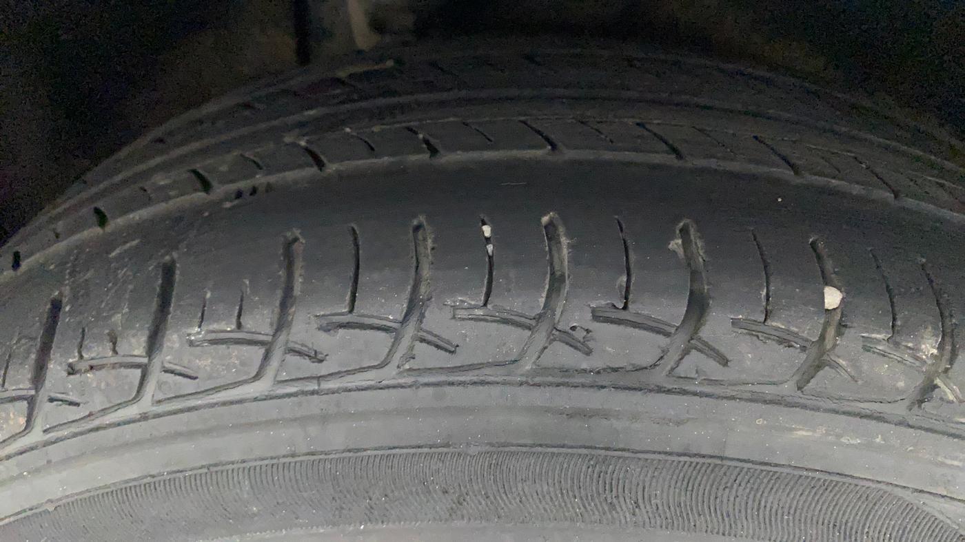 2016 Maruti Baleno DELTA PETROL 1.2, Petrol, Manual, 51,243 km, Right Rear Tyre Tread