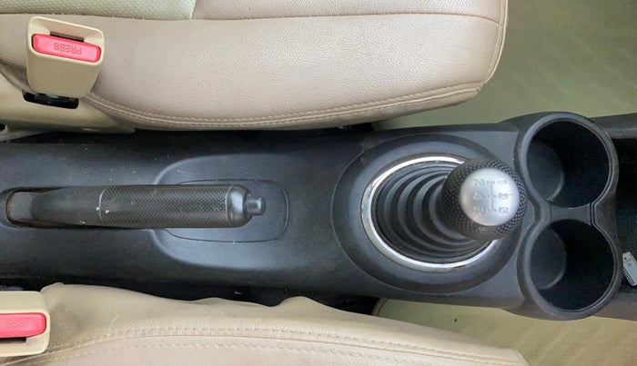 2013 Honda Amaze 1.2L I-VTEC S, Petrol, Manual, 80,356 km, Gear Lever