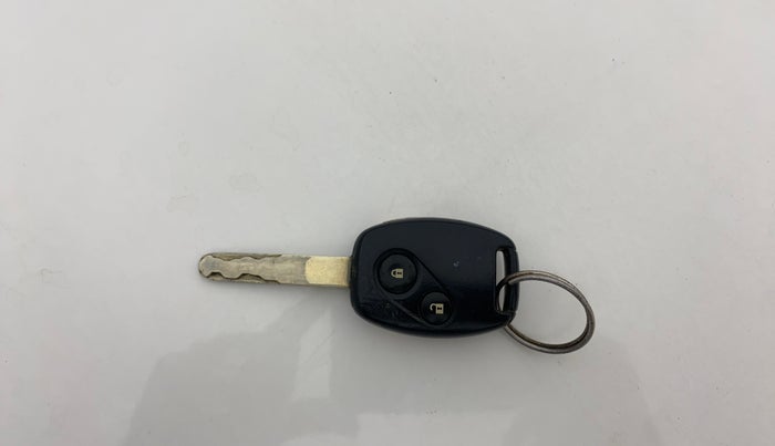 2013 Honda Amaze 1.2L I-VTEC S, Petrol, Manual, 80,356 km, Key Close Up