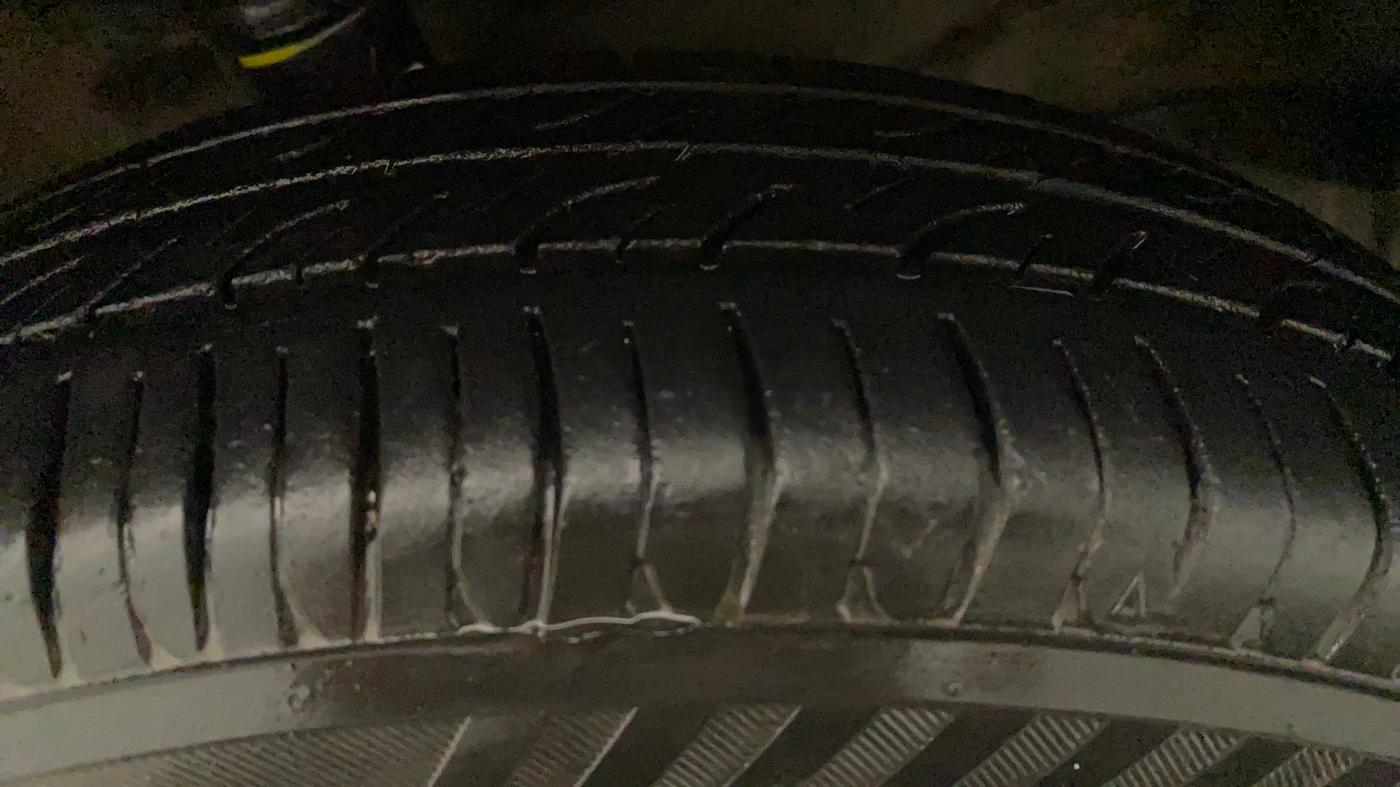 2014 Maruti Wagon R 1.0 LXI CNG, CNG, Manual, 59,680 km, Left Front Tyre Tread