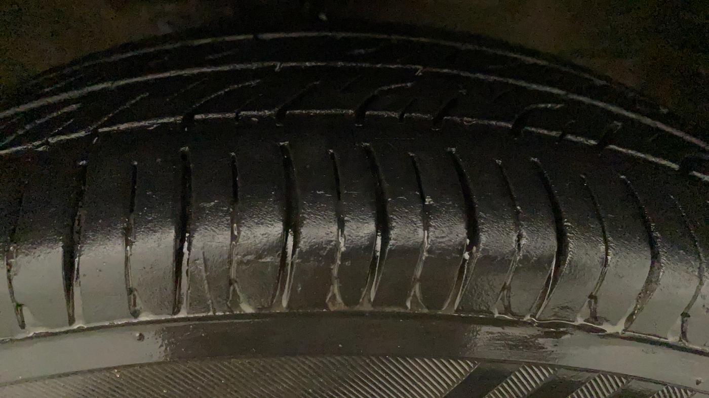 2014 Maruti Wagon R 1.0 LXI CNG, CNG, Manual, 59,680 km, Right Front Tyre Tread