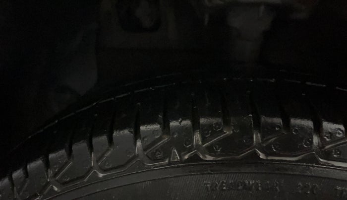 2021 Hyundai NEW SANTRO SPORTZ EXECUTIVE MT CNG, CNG, Manual, 43,476 km, Left Front Tyre Tread