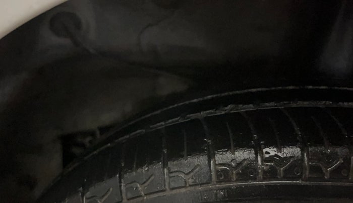 2021 Hyundai NEW SANTRO SPORTZ EXECUTIVE MT CNG, CNG, Manual, 43,476 km, Left Rear Tyre Tread