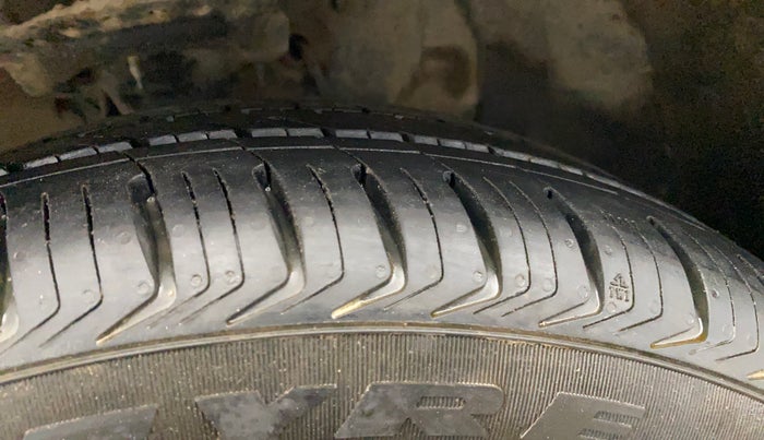 2017 Hyundai Elite i20 ASTA 1.2, Petrol, Manual, 38,982 km, Right Front Tyre Tread